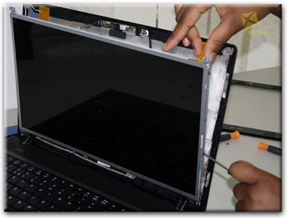 Замена экрана ноутбука Emachines в Евпатории